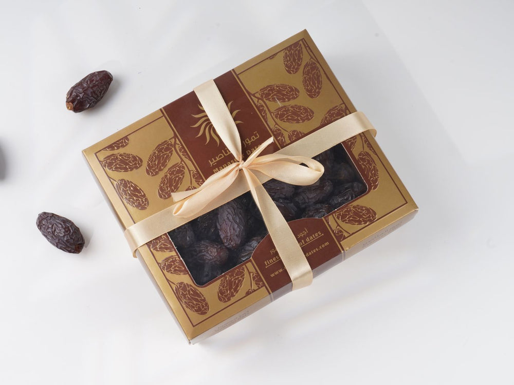 علبة تمور المناصير الذهبية / The Manaseer Dates gold box